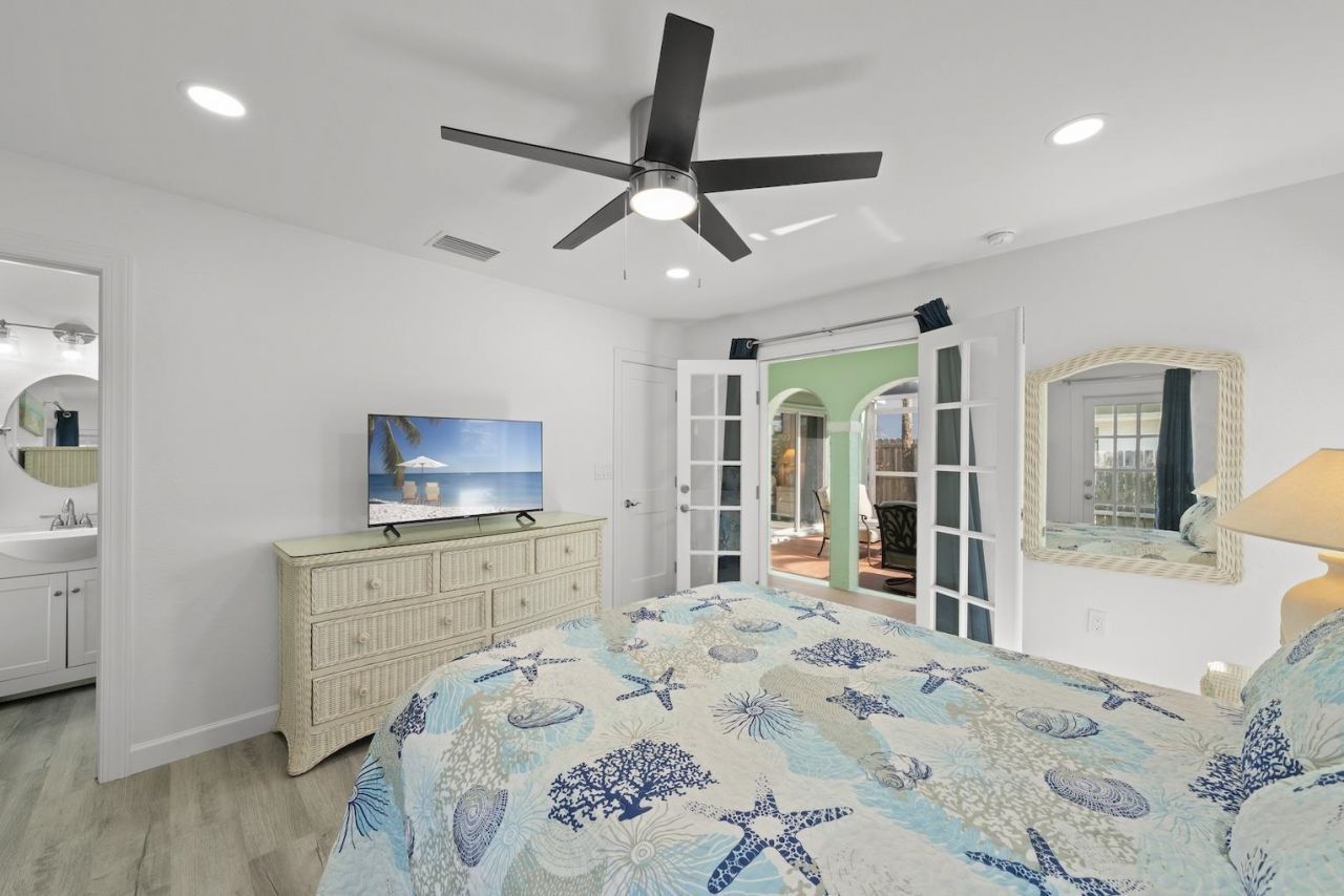 534 Piedmont Rd, Sanibel, FL 33957 Photo