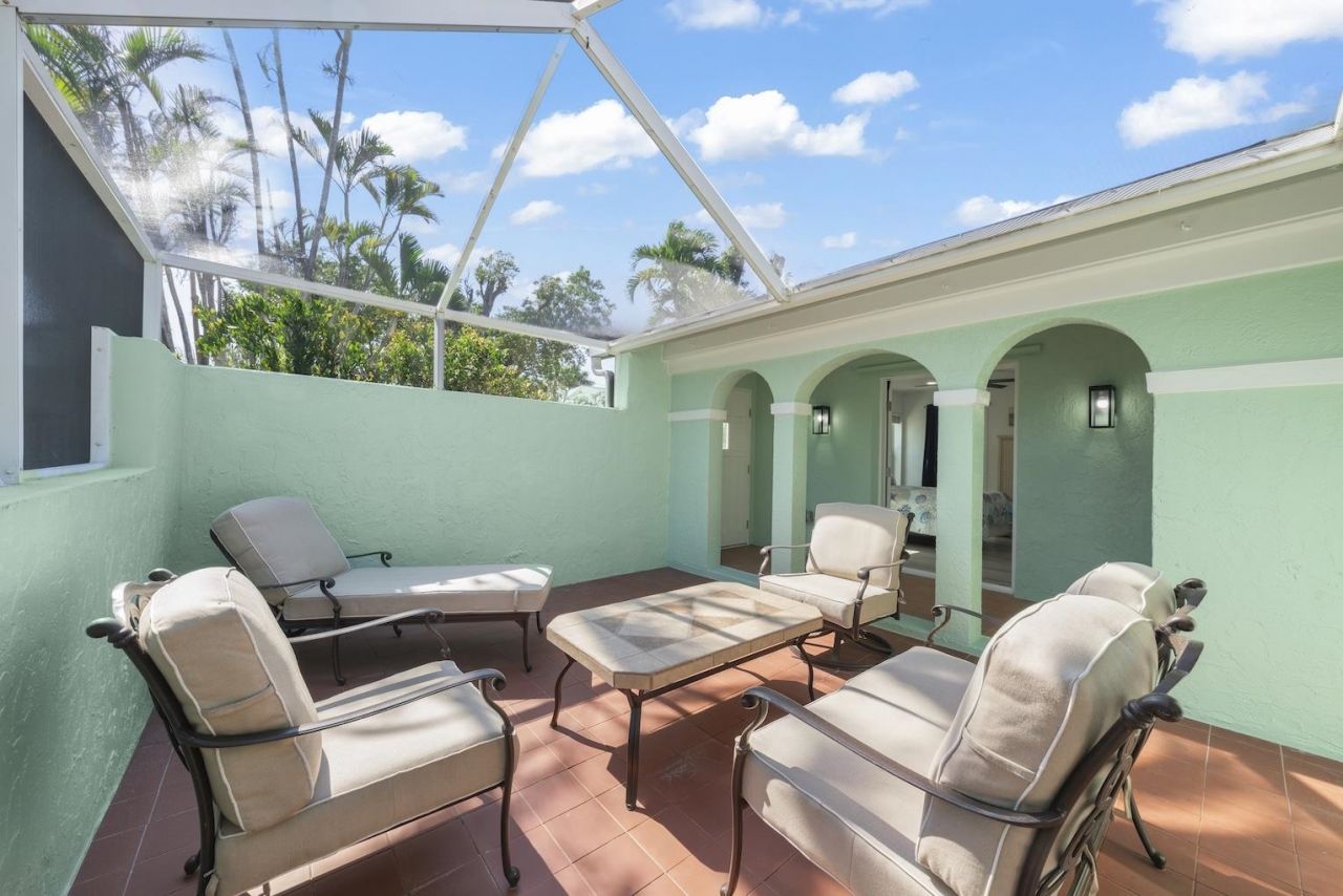 534 Piedmont Rd, Sanibel, FL 33957 Photo