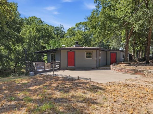 1001 Green Tree Drive, Weatherford, TX 76087