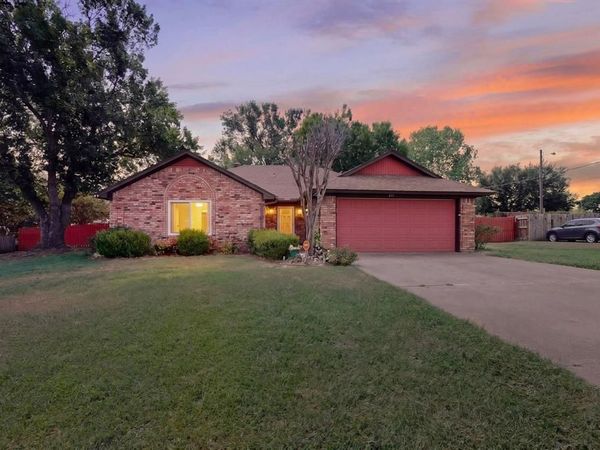 613 Overhill Road, Granbury, TX 76048