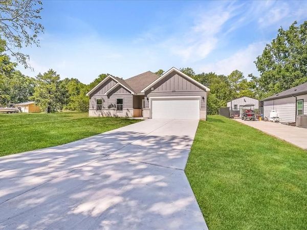 200 Harris Harbor, East Tawakoni, TX 75472
