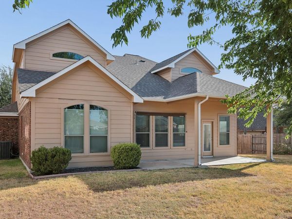 2454 Santa Barbara LOOP, Round Rock, TX 78665