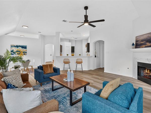 2114 Faldo LN, Round Rock, TX 78664