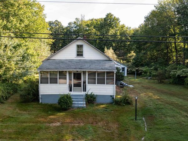 30 Depot Road, Hampton Falls, NH 03844