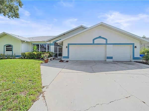 19291 Pine Glen DR, FORT MYERS, FL 33967