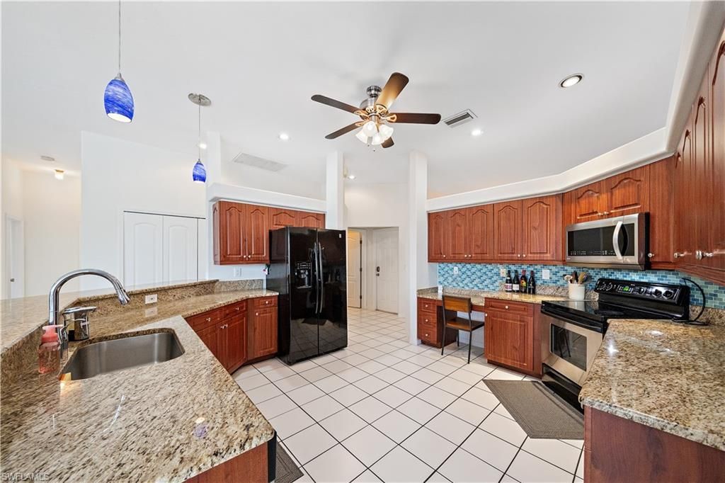 19291 Pine Glen Dr, Fort Myers, FL 33967 Photo