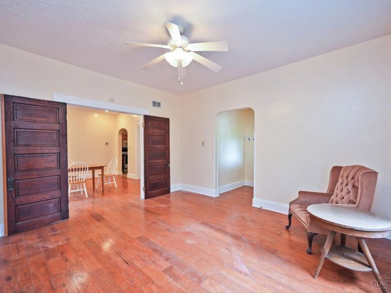 647 Delta Avenue, Cincinnati, OH 45226 Photo 11