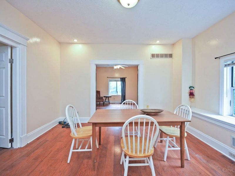 647 Delta Avenue, Cincinnati, OH 45226 Photo 15