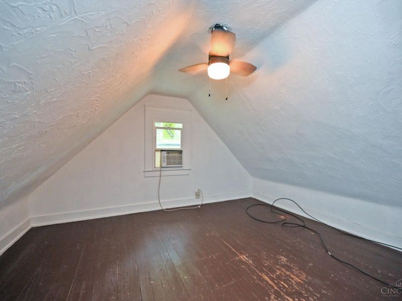 647 Delta Avenue, Cincinnati, OH 45226 Photo 33