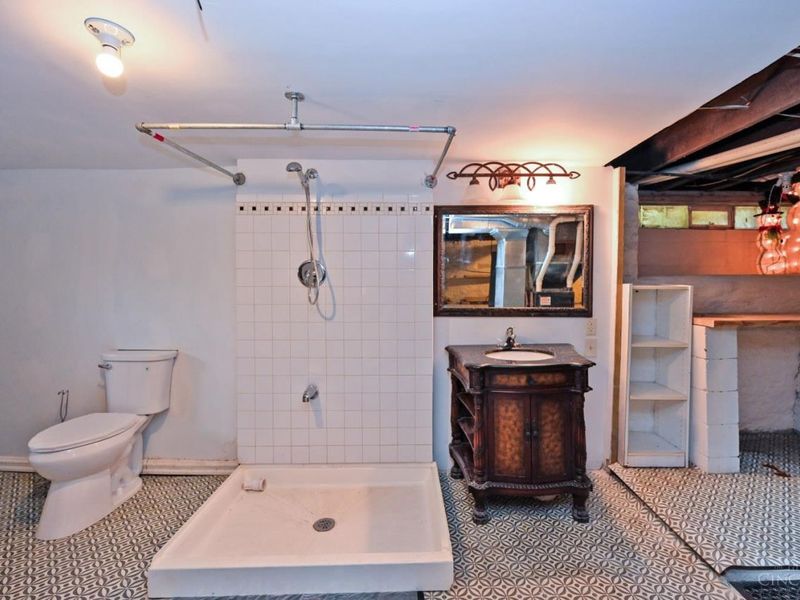 647 Delta Avenue, Cincinnati, OH 45226 Photo 42