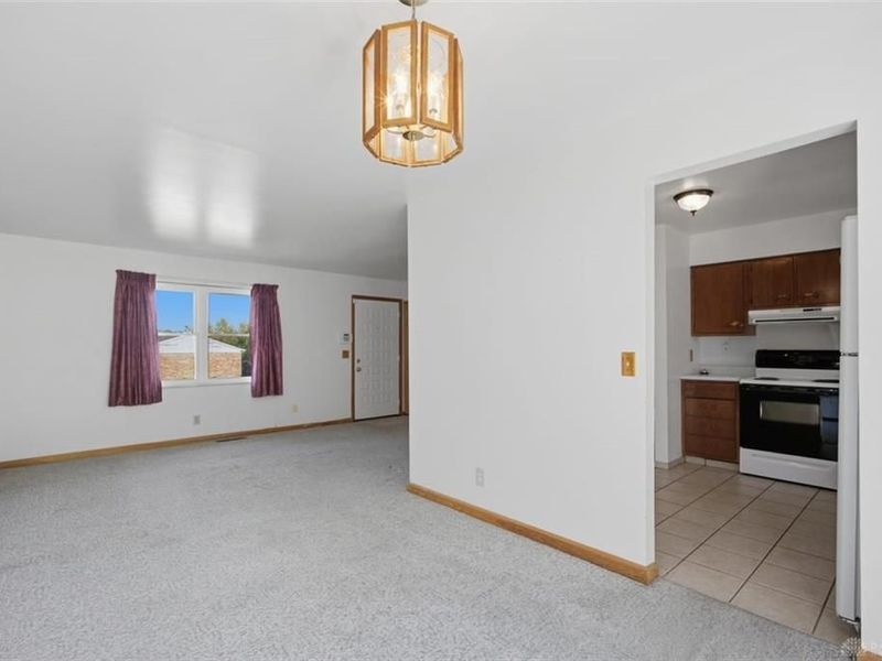 696 Rockford Drive, Hamilton, OH 45013 Photo 9