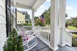 278 Winston Circle photo 4