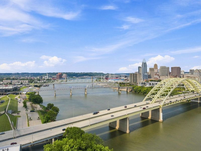 400 Riverboat Row, Unit 2001, Newport, KY 41071 Photo 2