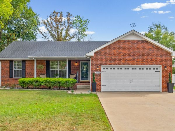 2622 Del Ray Dr , Clarksville, TN 37040