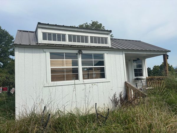 132 Avon St , Elizabethton, TN 37643