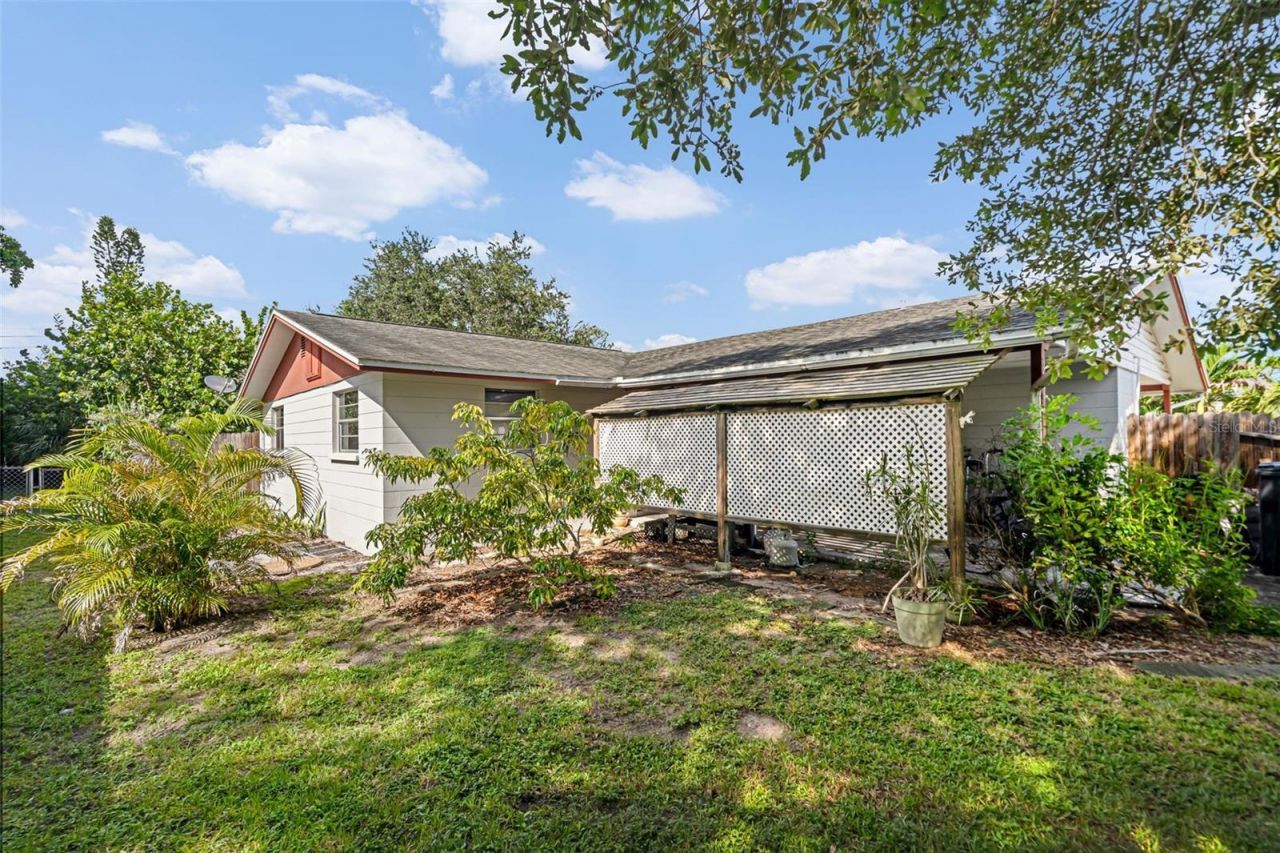 3607 47th Avenue W, Bradenton, FL 34210 Photo