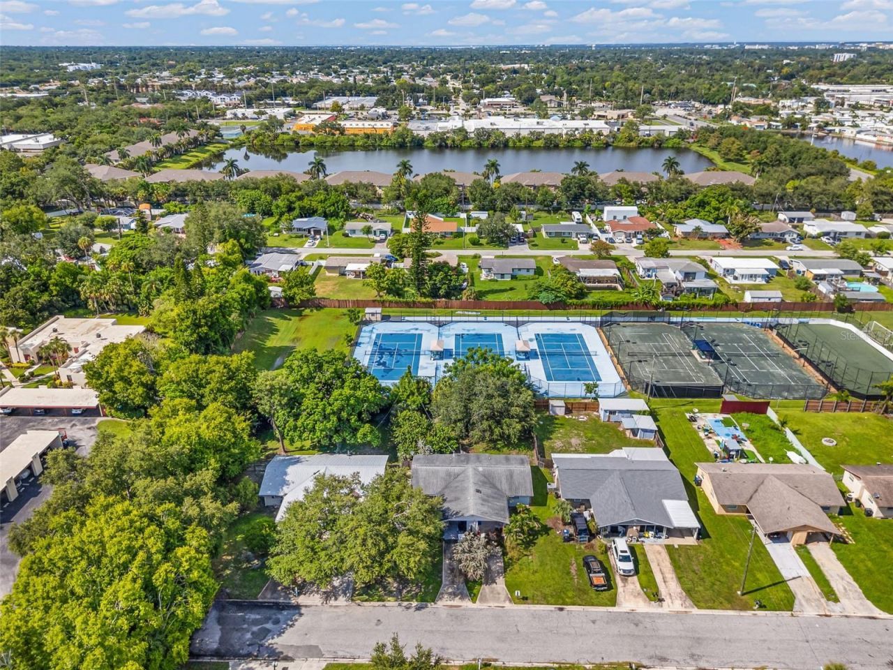 3607 47th Avenue W, Bradenton, FL 34210 Photo