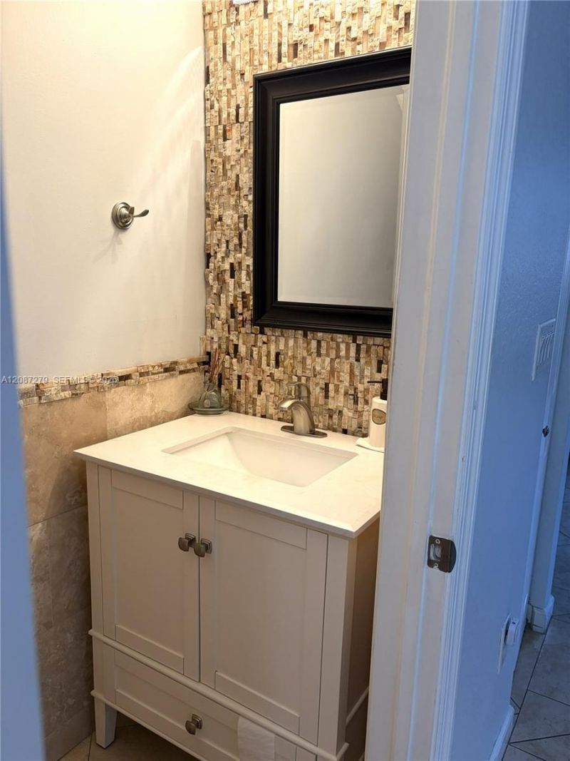 9239 SW 227th St, Unit 13, Cutler Bay, FL 33190 Photo