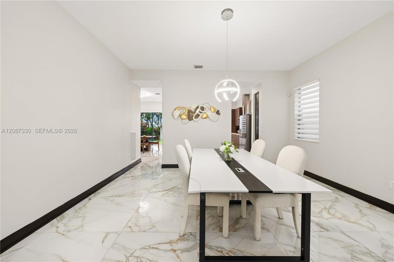 16025 SW 136th Ter, Miami, FL 33196 Photo