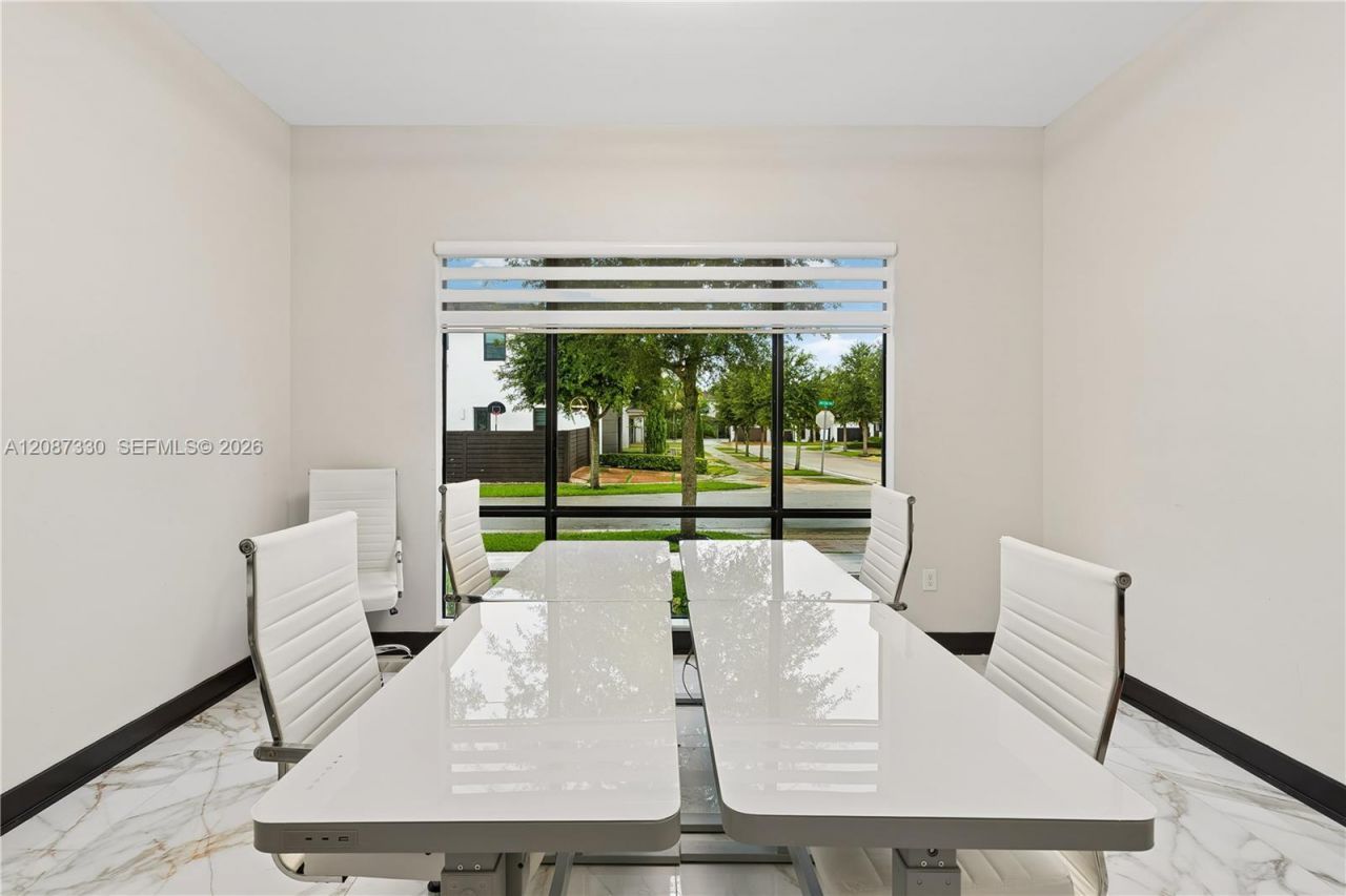 16025 SW 136th Ter, Miami, FL 33196 Photo