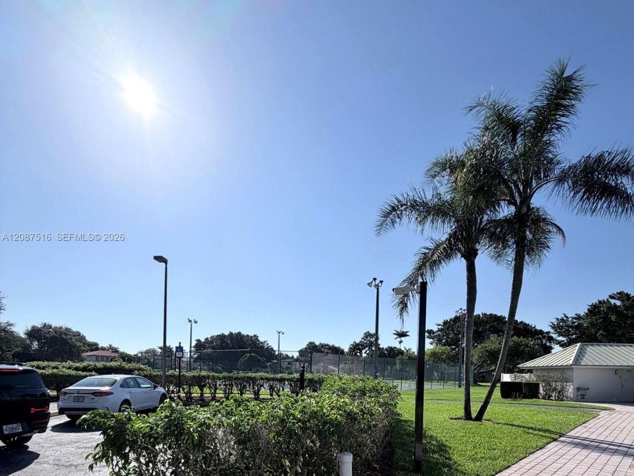 11006 N Harmony Lake Cir, Davie, FL 33324 Photo
