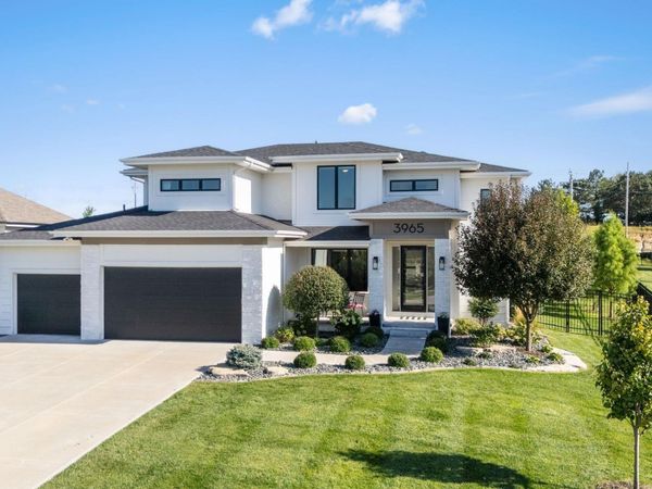 3965 George B Lake Parkway, Elkhorn, NE 68022