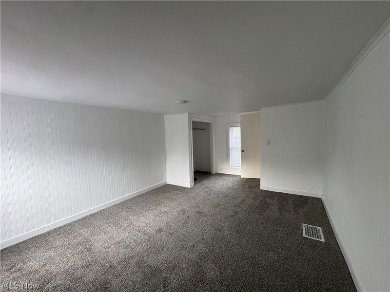 210 W 3rd Street, Uhrichsville, OH 44683 Photo 10