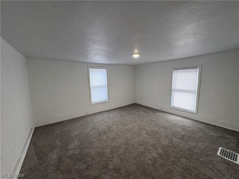 210 W 3rd Street, Uhrichsville, OH 44683 Photo 13