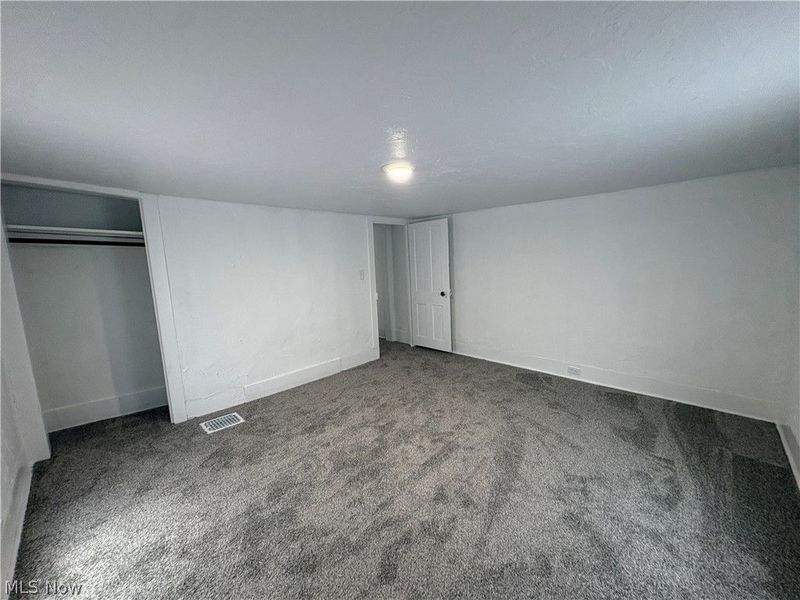 210 W 3rd Street, Uhrichsville, OH 44683 Photo 14