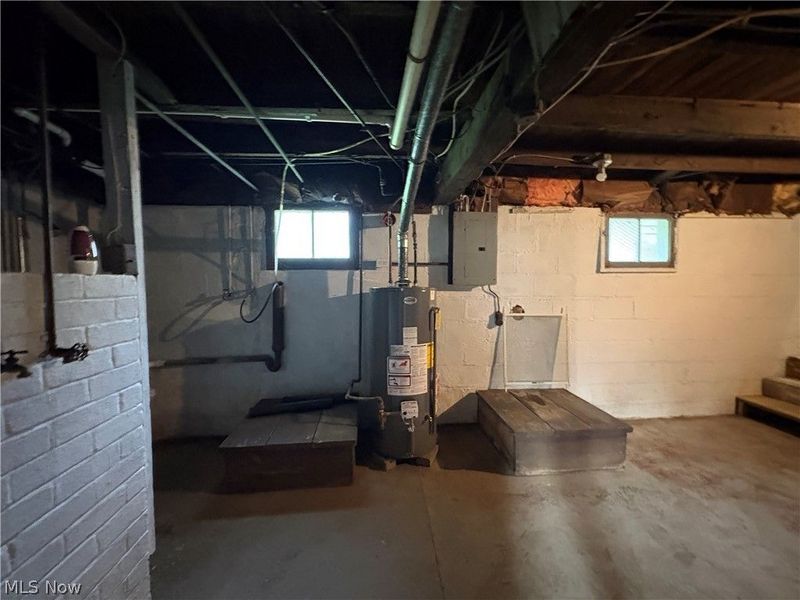 210 W 3rd Street, Uhrichsville, OH 44683 Photo 20