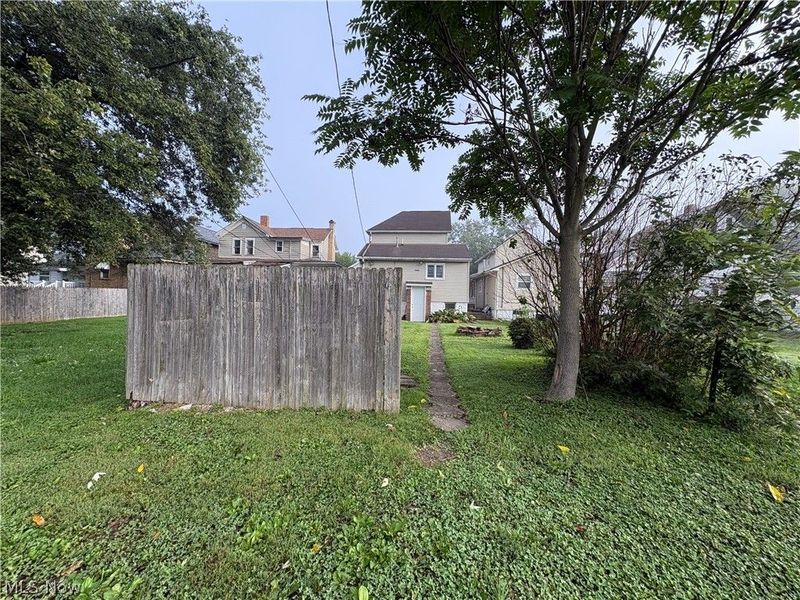 210 W 3rd Street, Uhrichsville, OH 44683 Photo 24