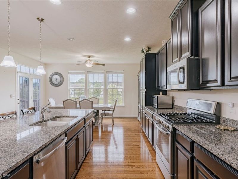 7944 Megan Meadow Drive, Hudson, OH 44236 Photo 14