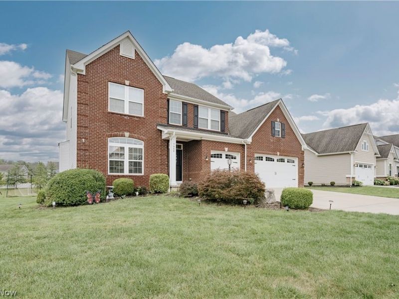7944 Megan Meadow Drive, Hudson, OH 44236 Photo 2