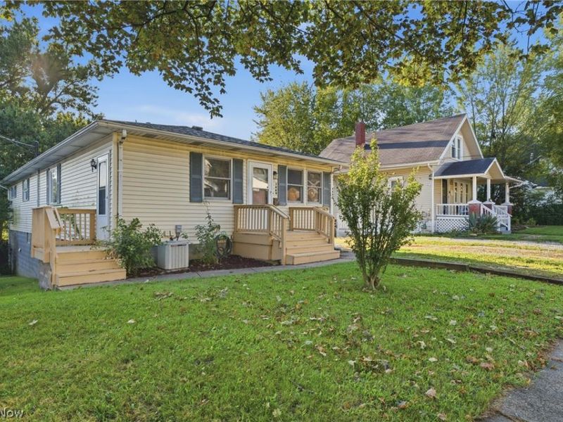 1449 Hite Street, Akron, OH 44314 Photo 3
