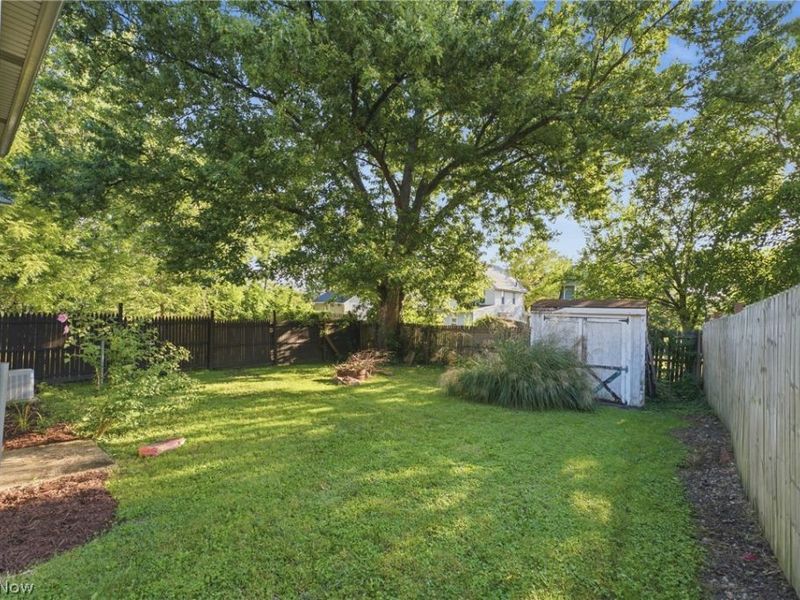 1449 Hite Street, Akron, OH 44314 Photo 4