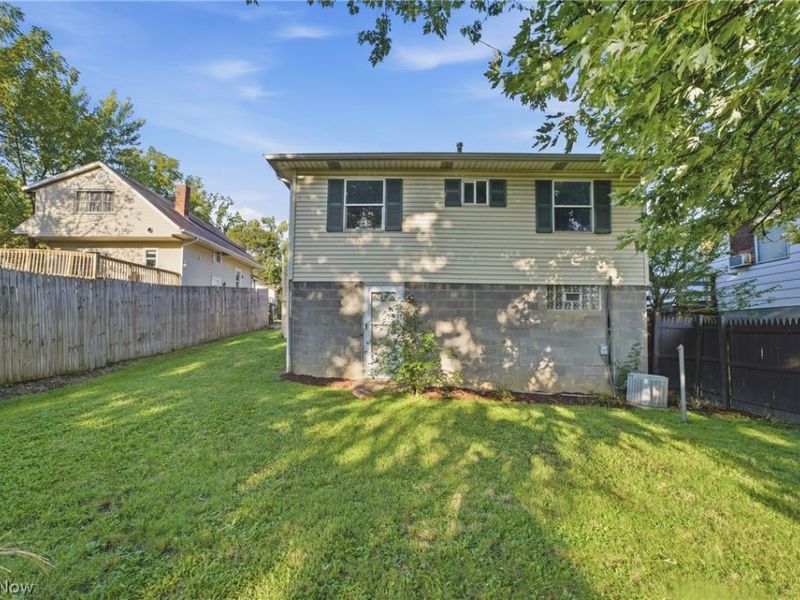 1449 Hite Street, Akron, OH 44314 Photo 7