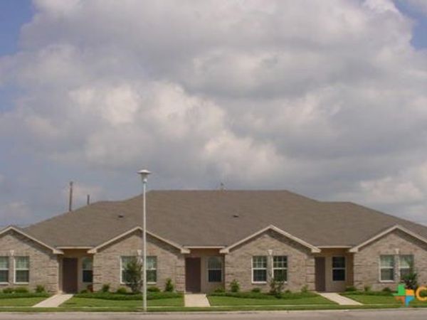 111 Monterrey Drive , Unit A, Victoria, TX 77904