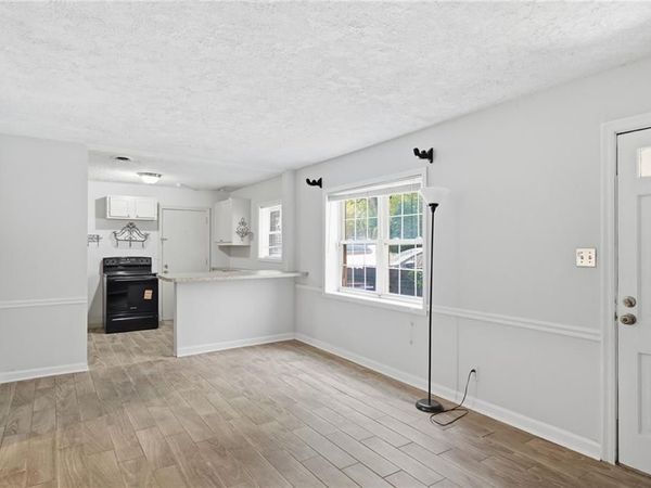 430 Lindbergh Drive NE, Unit A6, Atlanta, GA 30305