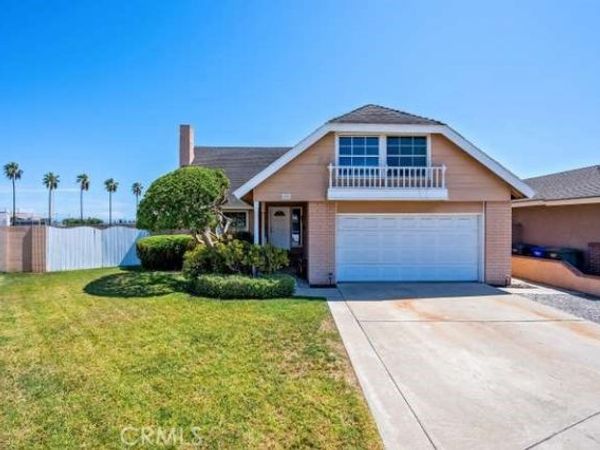 5242 Del Este Circle, La Palma, CA 90623