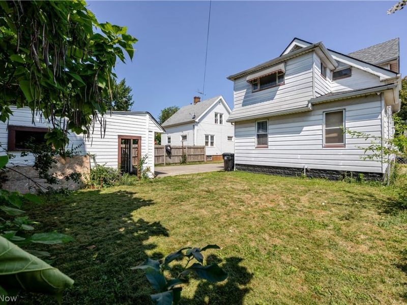 18606 Cherokee Avenue, Cleveland, OH 44119 Photo 37