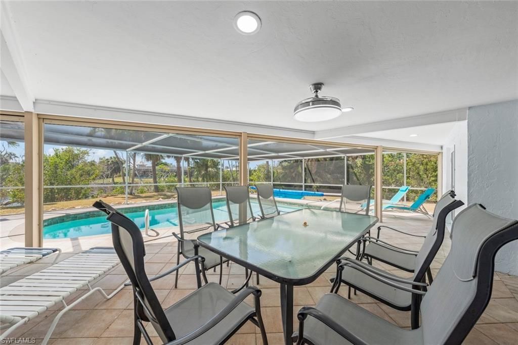 9421 Moonlight Dr, Sanibel, FL 33957 Photo
