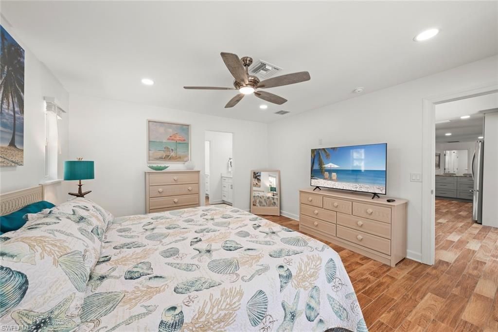 9421 Moonlight Dr, Sanibel, FL 33957 Photo
