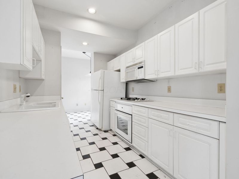 719 Sycamore Place, Columbus, OH 43206 Photo 19