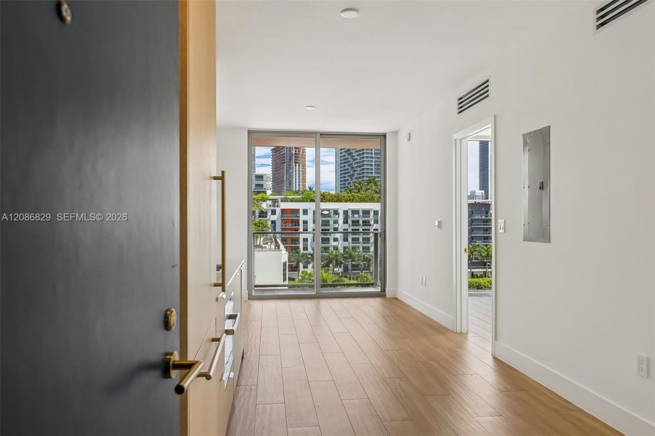 90 NE 32nd St, Unit 701, Miami, FL 33137 Photo