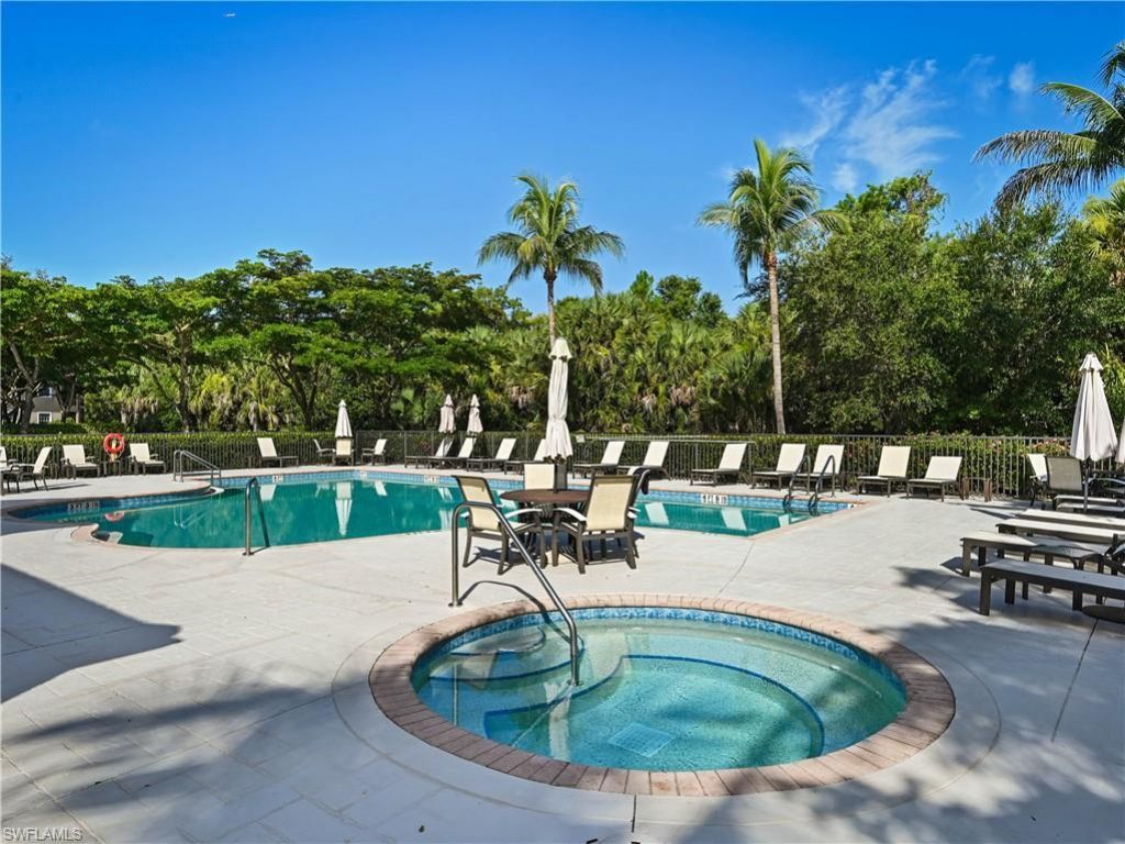 7876 Hawthorne Dr, Unit 1201, Naples, FL 34113 Photo
