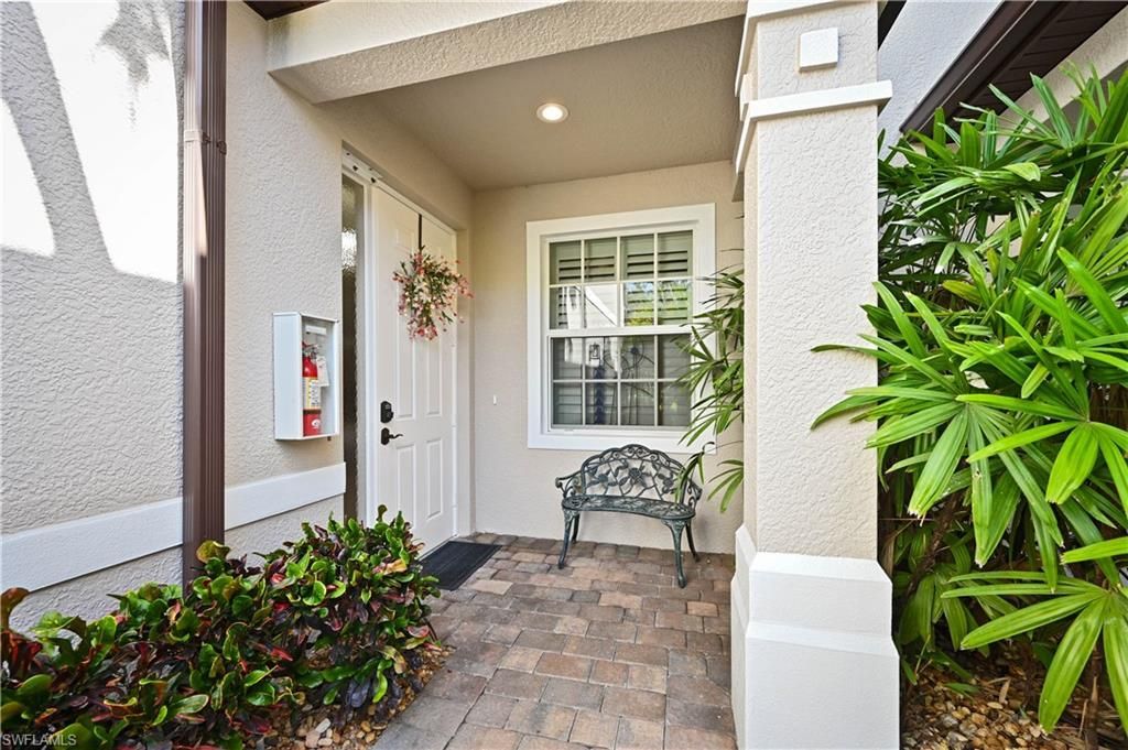 7876 Hawthorne Dr, Unit 1201, Naples, FL 34113 Photo