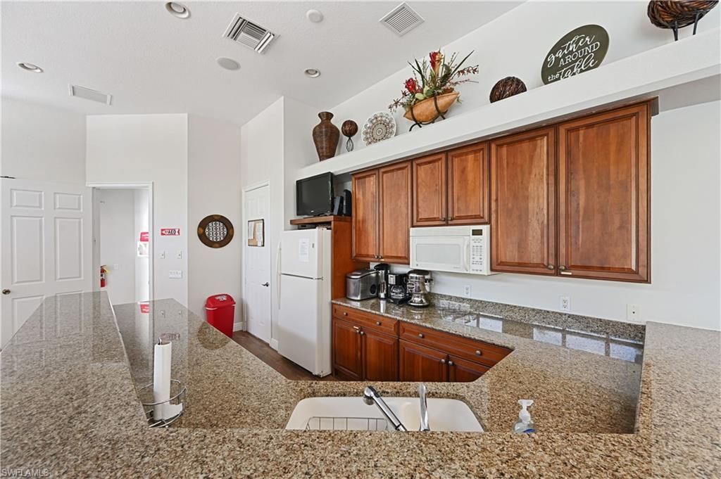 7876 Hawthorne Dr, Unit 1201, Naples, FL 34113 Photo