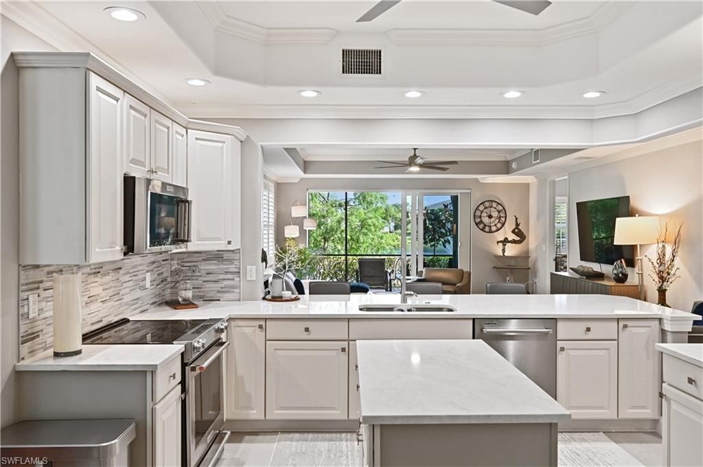 7876 Hawthorne Dr, Unit 1201, Naples, FL 34113 Photo