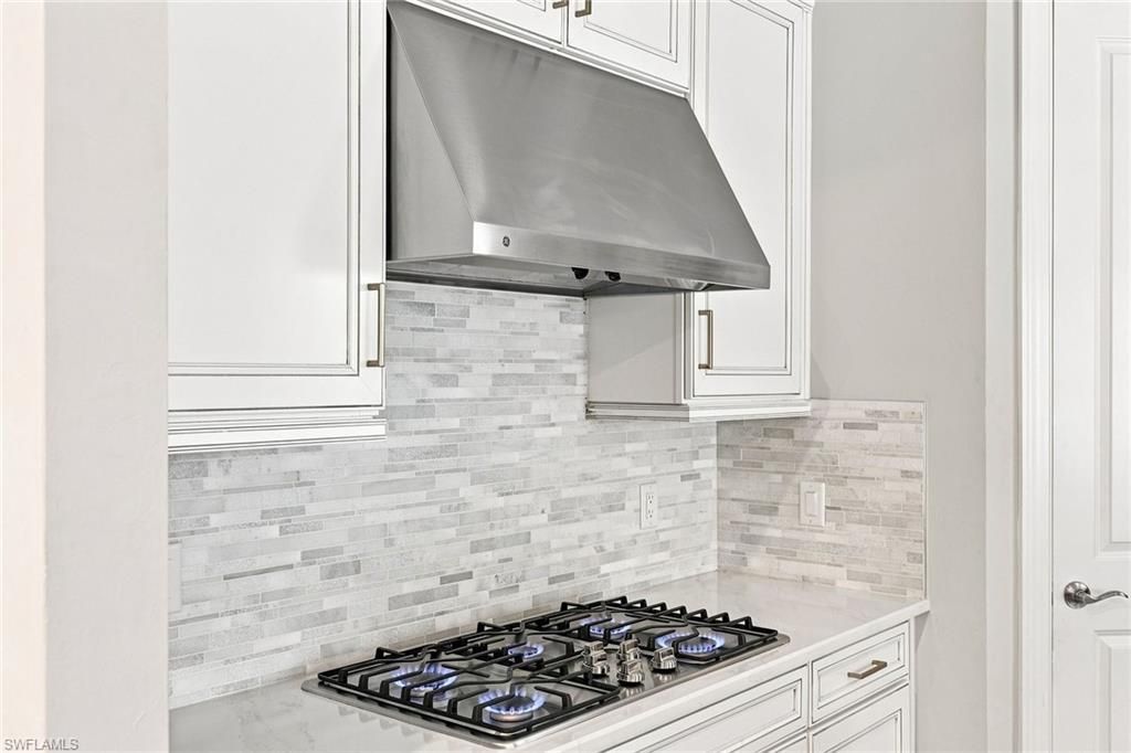 9356 Montelanico Loop, Naples, FL 34119 Photo