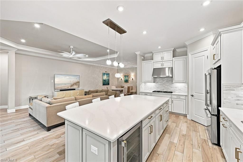 9356 Montelanico Loop, Naples, FL 34119 Photo